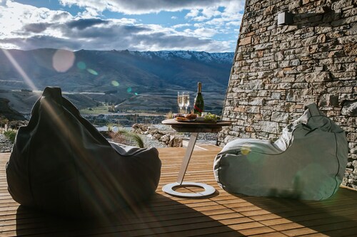 The Boulders Retreat - Luxury Lake Views