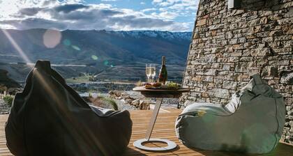 The Boulders Retreat - Luxury Lake Views