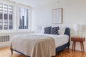 2 quartos, ferros/tábuas de passar roupa, Wi-Fi, roupa de cama