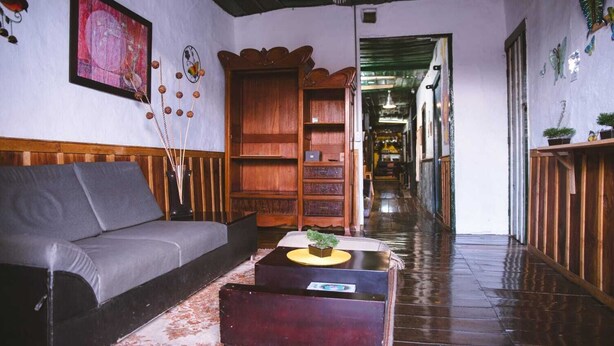 Living area - HOSTAL LA CASA DE LILI  (Salento)