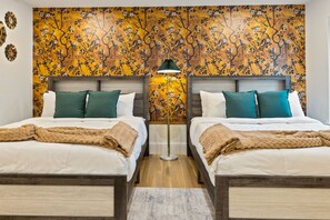 4 bedrooms, in-room safe, desk, iron/ironing board