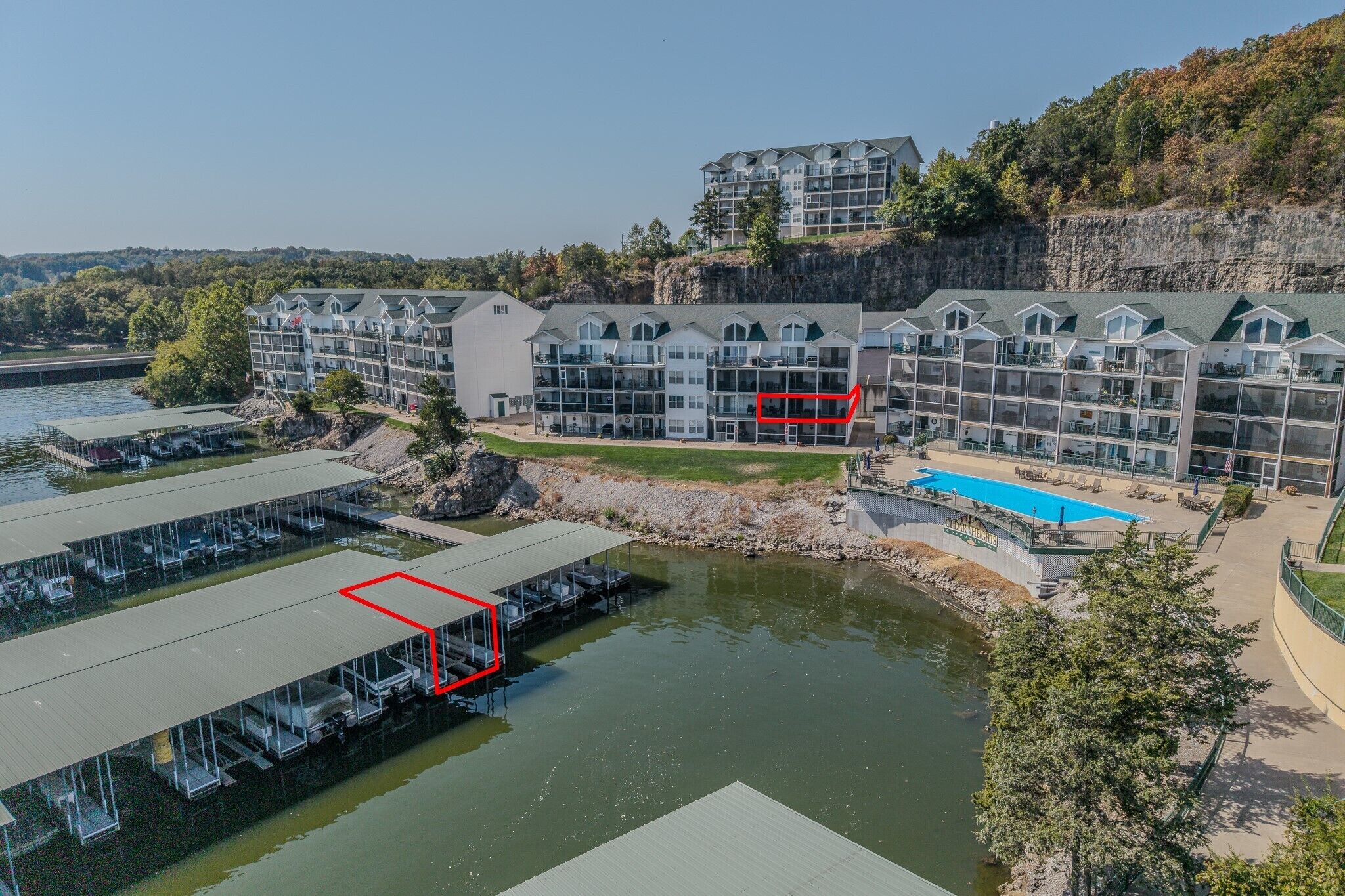 المنشأة من الخارج