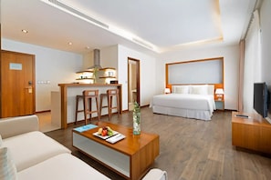 1 chambre, bureau, fer et planche à repasser, Wi-Fi