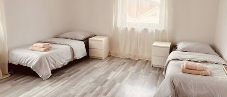 2 bedrooms, free WiFi, bed sheets