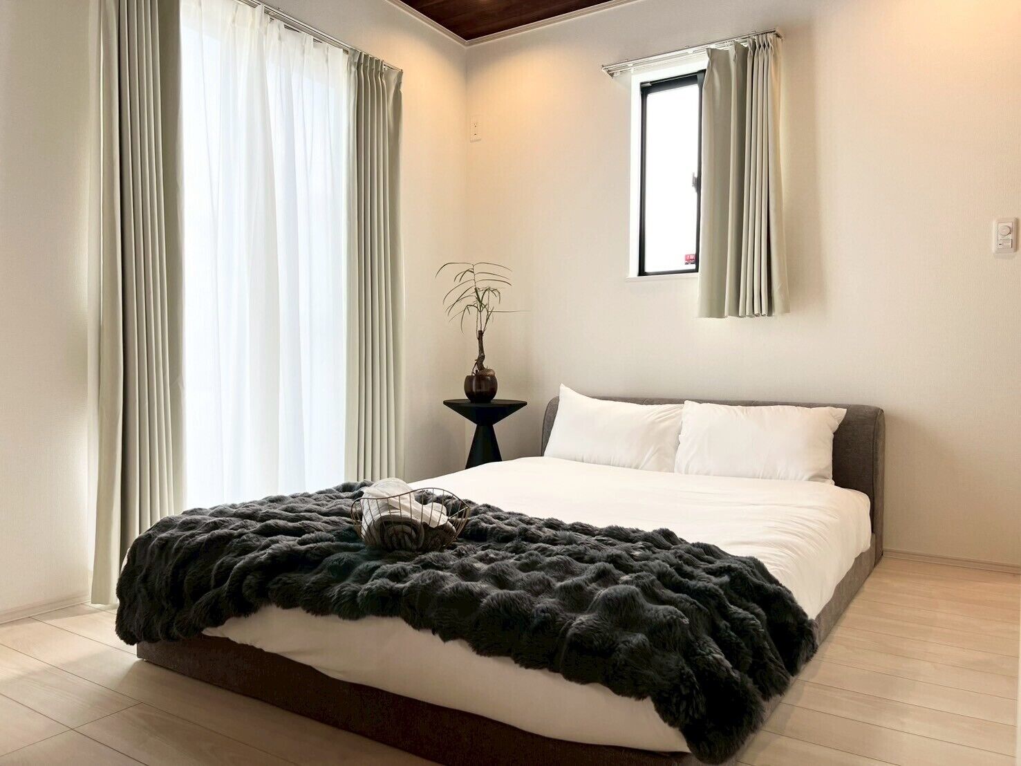 House | 4 bedrooms, iron/ironing board, free cots/infant beds, free WiFi