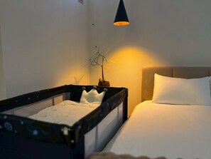 Casa | 4 dormitorios, tabla de planchar con plancha, cunas gratuitas