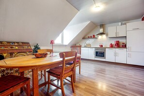 Fridge, microwave, oven, stovetop - Apartment 'Fantasy' with Wi-Fi (Lindau)