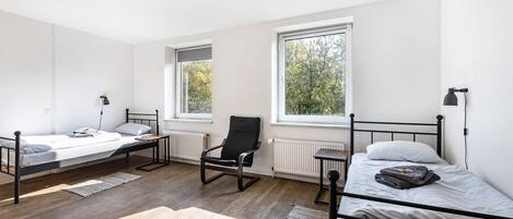 2 bedrooms, free WiFi, bed sheets