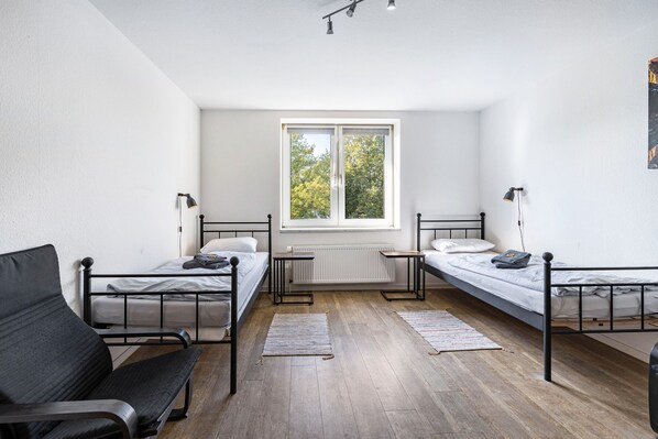 2 bedrooms, free WiFi, bed sheets