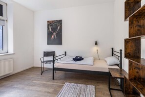 2 bedrooms, free WiFi, bed sheets