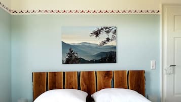 4 bedrooms, free WiFi, bed sheets