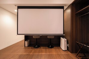 Family Room | In-room safe, blackout drapes, iron/ironing board, free WiFi