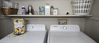 Ella's Place is a charming 3-bedroom house with AC, WiFi in East Columbus