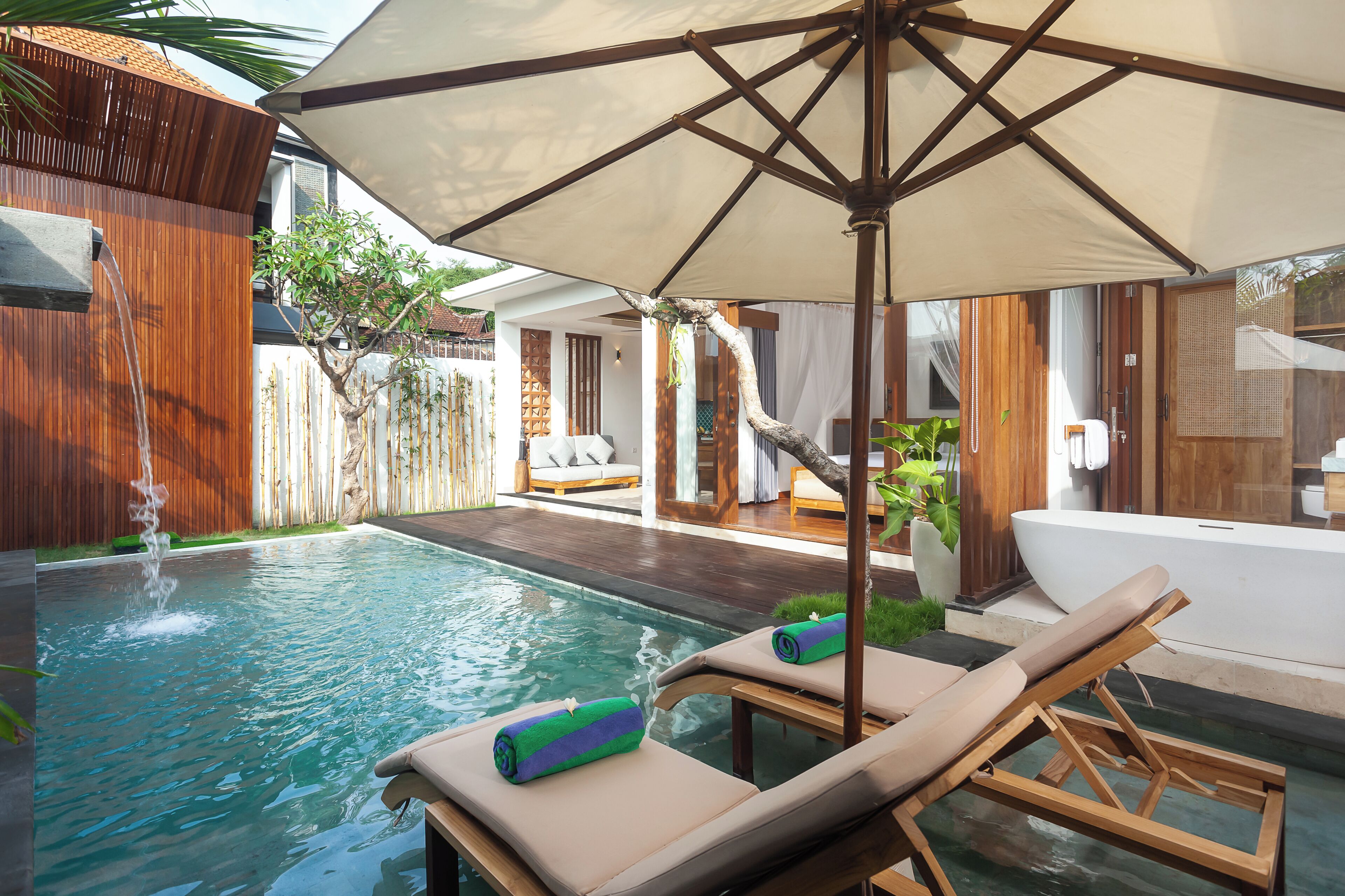 One Bedroom Villa | Minibar, cribs/infant beds, free WiFi, bed sheets