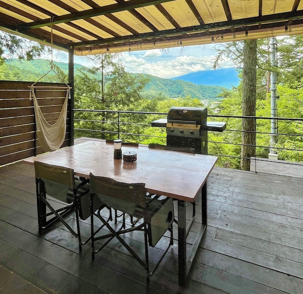 Cottage in stile giapponese, letti multipli, terrazzo, vista montagna | Vista del balcone