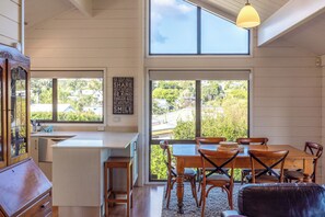 Maison Confort, vue océan | Coin séjour