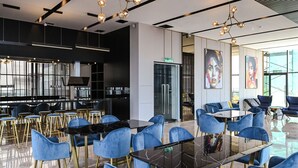 Ảnh chưa phân loại, 4 trong số 56 ảnh, nút