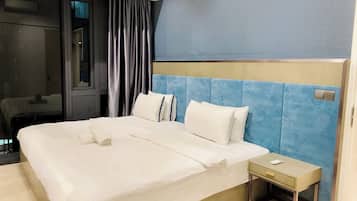 2 bedrooms, Egyptian cotton sheets, premium bedding, pillowtop beds