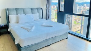 Ảnh chưa phân loại, 3 trong số 56 ảnh, nút