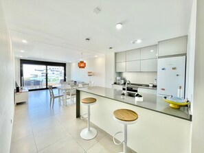 Fridge, microwave, oven, dishwasher