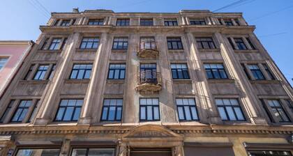 Spacious and sunny apartment