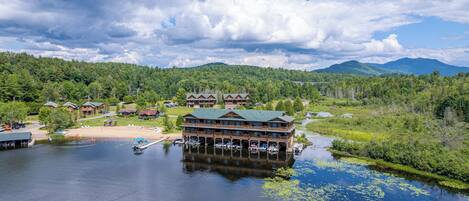 المنشأة من الخارج