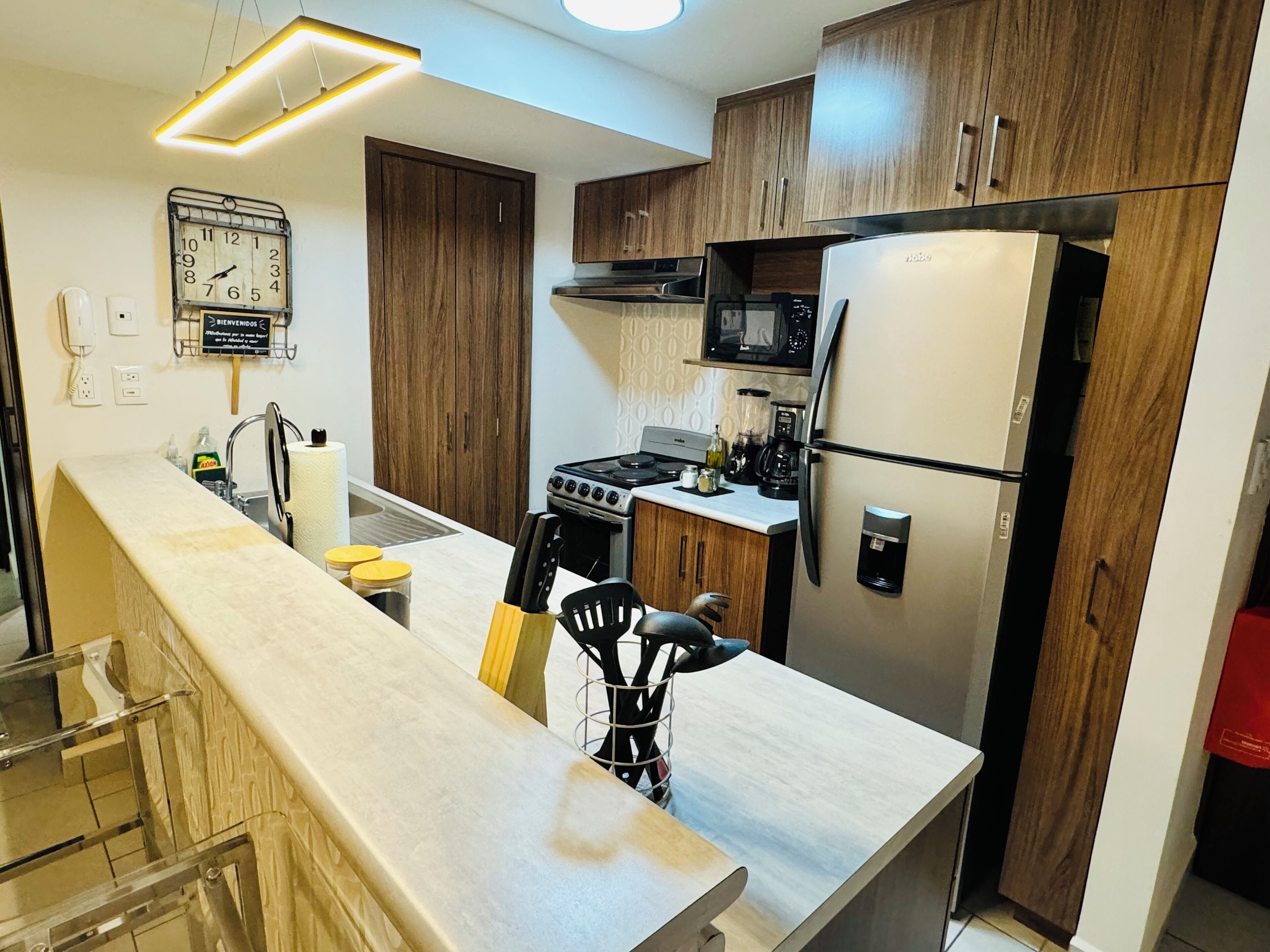 Microwave, oven, coffee/tea maker, blender