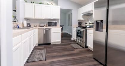 Modern Family Retreat w/Game Room and Fire Pit. Near NAS JAX
