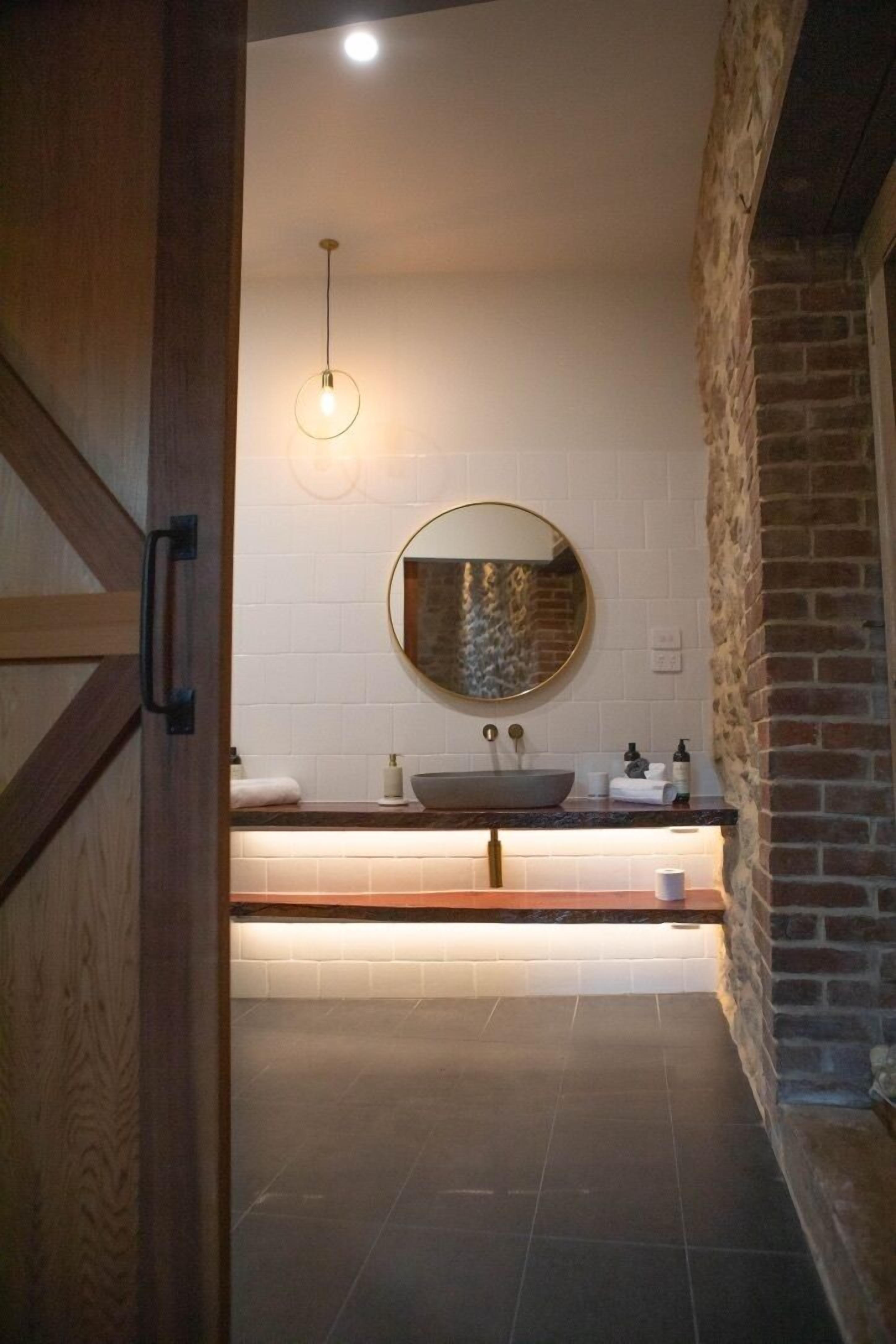 Superior House, Mountain View | Bathroom
