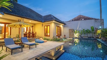 Private pool