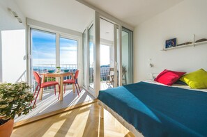 1 chambre, fer et planche à repasser, Wi-Fi, draps fournis