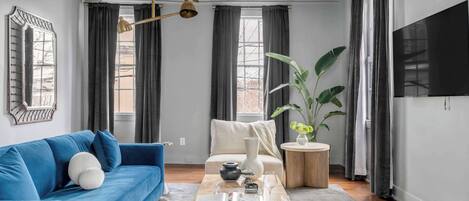 Televisión, oficina