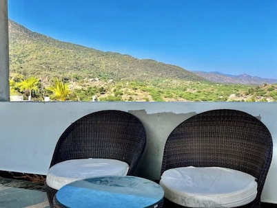 Hotel SSR Palace Mount Abu