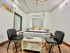 Deluxe Room - Hotel SSR Palace Mount Abu (Mount Abu)