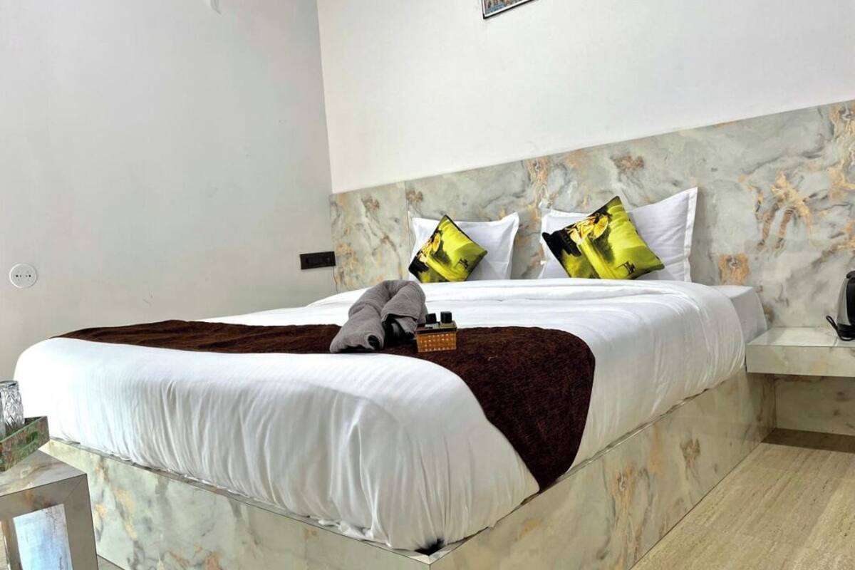 Deluxe Room | Free WiFi