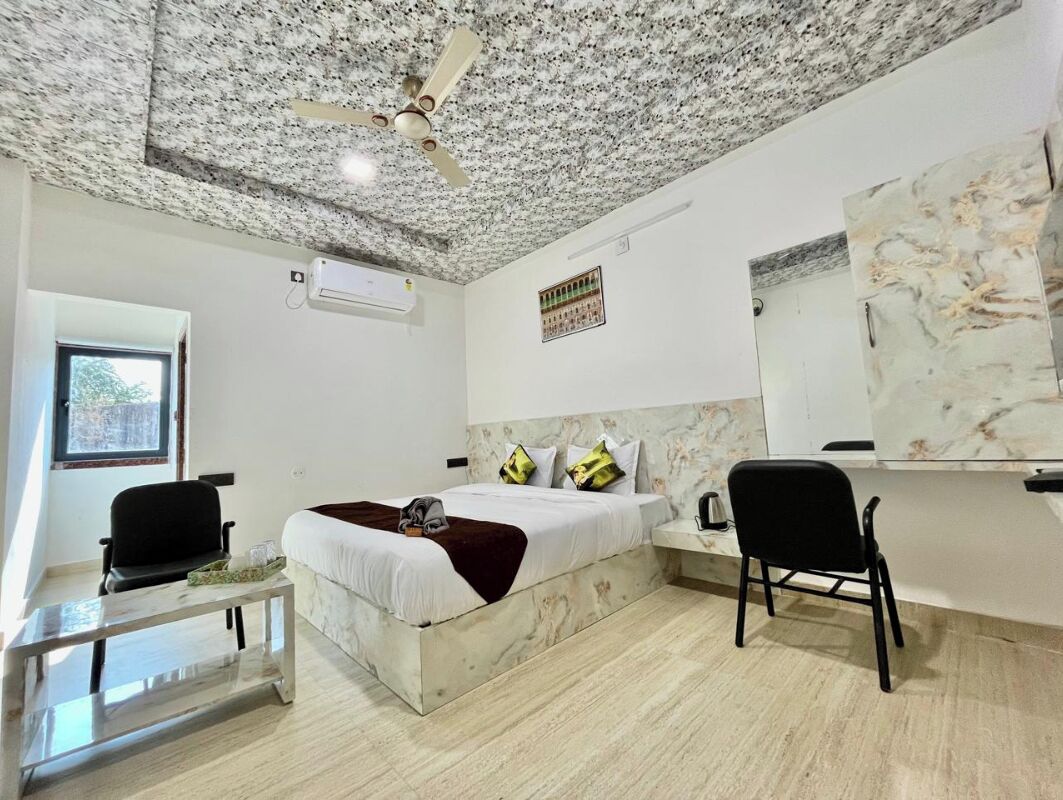 Deluxe Room | Free WiFi