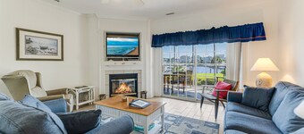 First Floor Dog Friendly Marina Condo with Access to the St James Beach Club & Pool on Oak Island