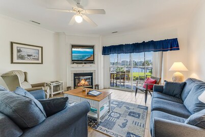 First Floor Dog Friendly Marina Condo