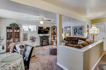 Tacoma Vacation Rental | 1BR | 1BA | 1,500 Sq Ft | 1 Step to Enter