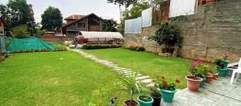 Hotel Anjeer villa Srinagar