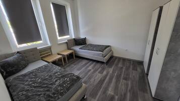 Economy-Doppelzimmer | Schreibtisch, kostenloses WLAN