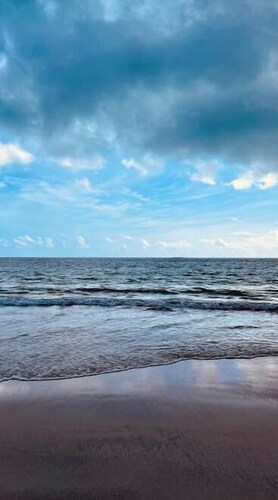 Beach and Pool Access in Prime Location!