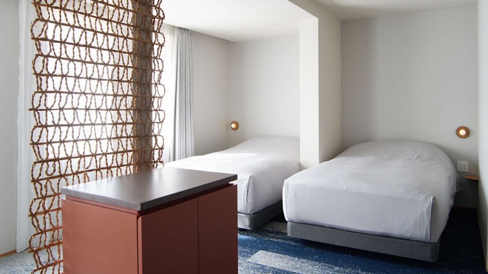 双床房, 无烟房, 湖景 (102, 1F, 31 square meters) | 迷你吧、免费 WiFi、床单