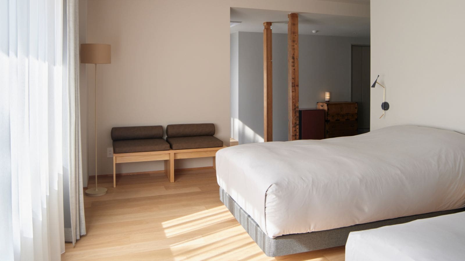 小型双床房, 无烟房, 湖景 (2nd floor, 43 square meters) | 迷你吧、免费 WiFi、床单