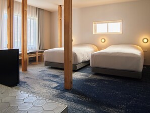 Habitación con 2 camas individuales, no fumadores, vistas al lago (2nd floor, 30 sqm, Bath view) | Minibar, wifi gratis, ropa de cama