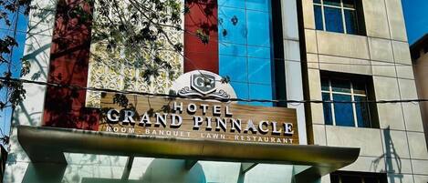 Façana frontal de l'allotjament