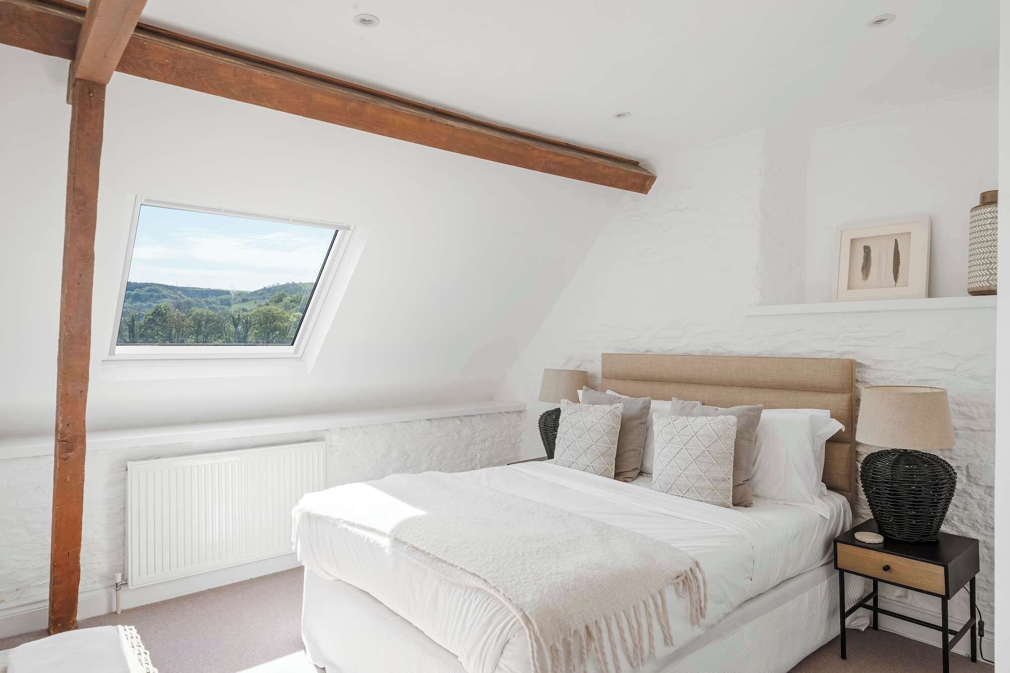 3 bedrooms, iron/ironing board, travel cot, WiFi