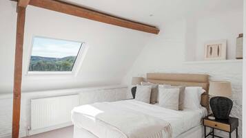3 bedrooms, iron/ironing board, travel cot, WiFi