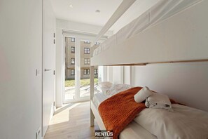 2 habitaciones, escritorio, wifi y ropa de cama 