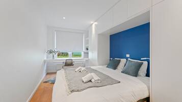 2 slaapkamers, een bureau, wifi, beddengoed